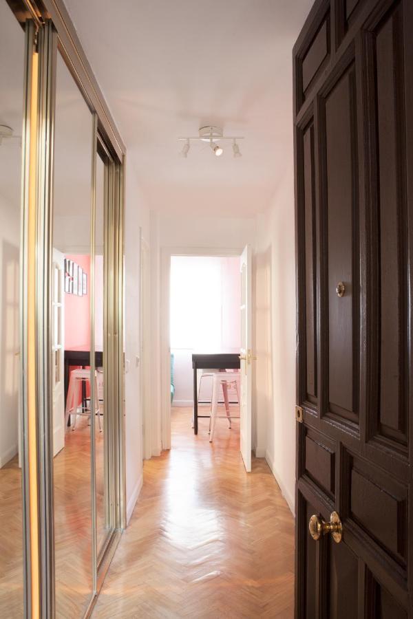 Appartamento Gran Via Central Lovely Private Apt In The Heart Of Chueca Madrid Esterno foto