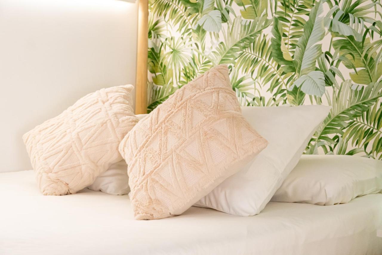 Appartamento Gran Via Central Lovely Private Apt In The Heart Of Chueca Madrid Esterno foto