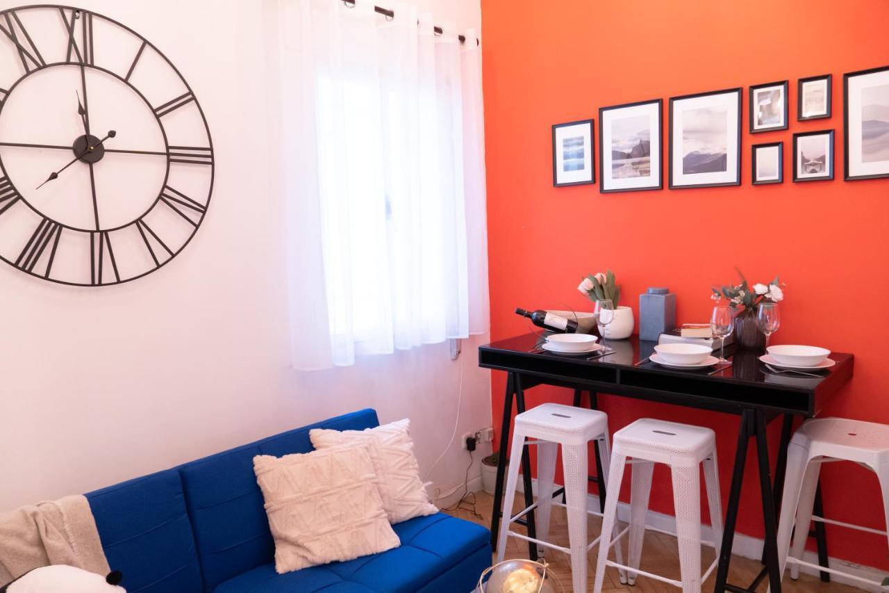 Appartamento Gran Via Central Lovely Private Apt In The Heart Of Chueca Madrid Esterno foto