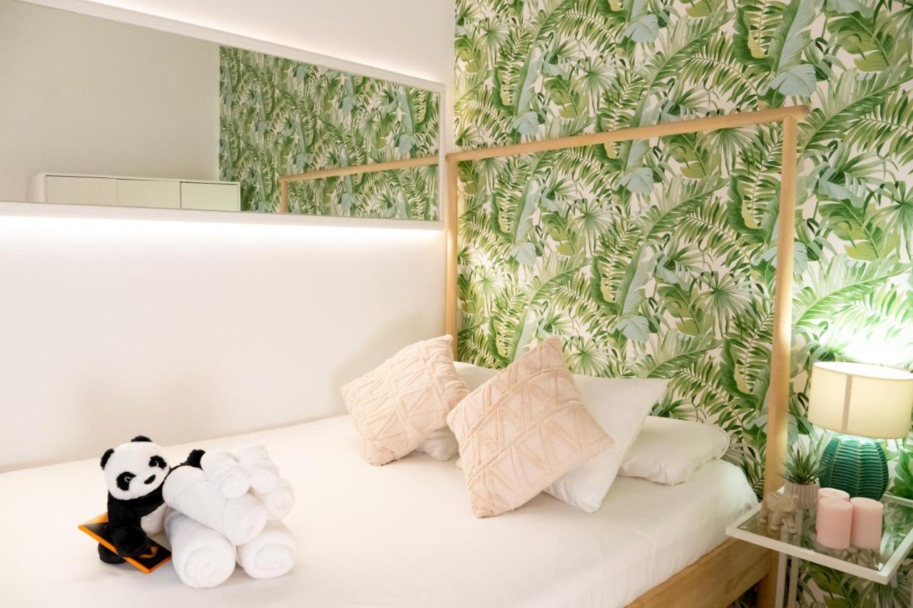 Appartamento Gran Via Central Lovely Private Apt In The Heart Of Chueca Madrid Esterno foto