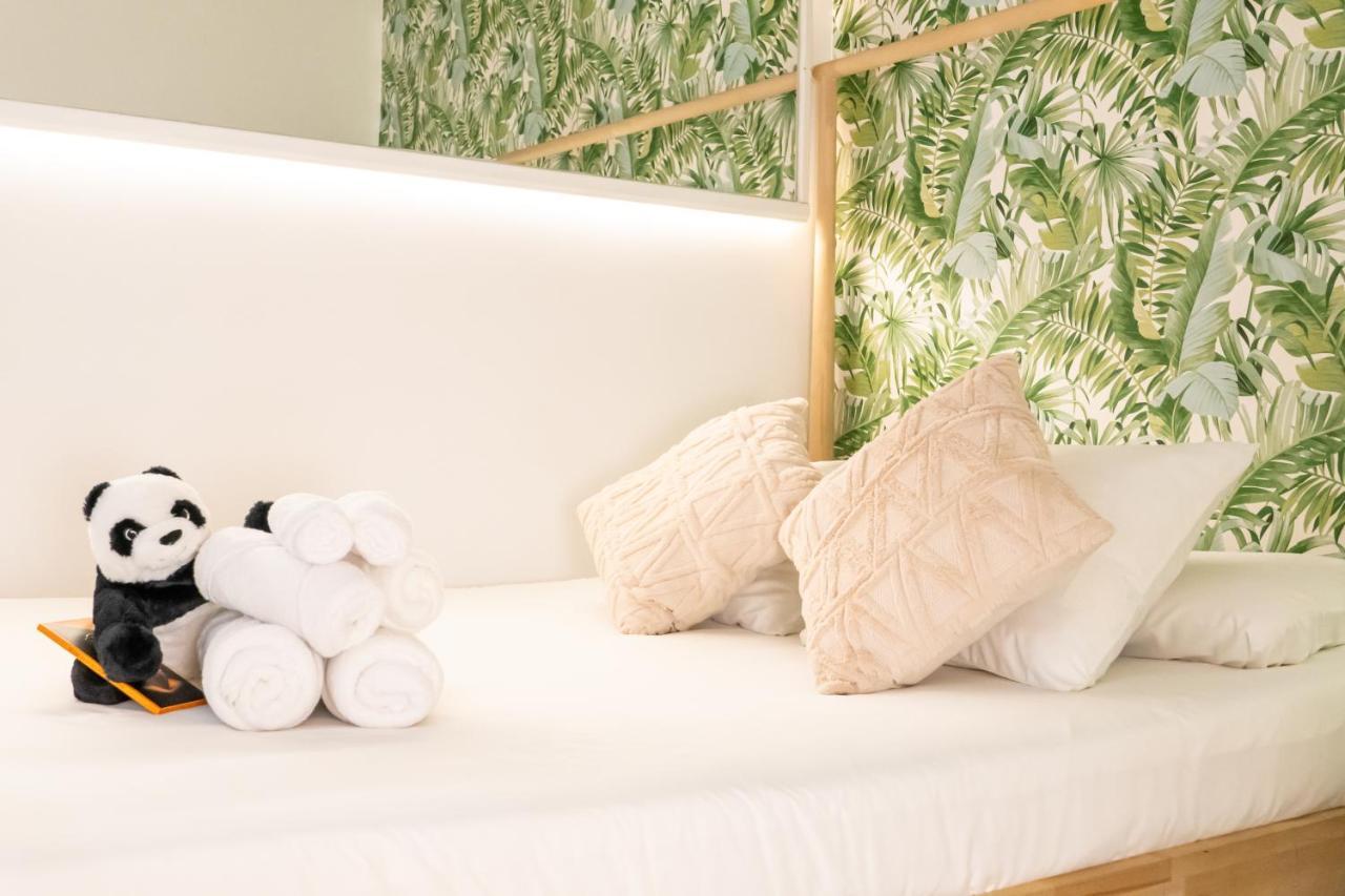 Appartamento Gran Via Central Lovely Private Apt In The Heart Of Chueca Madrid Esterno foto