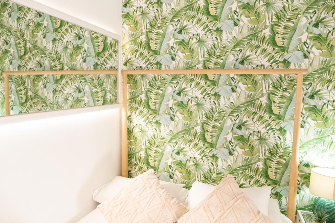 Appartamento Gran Via Central Lovely Private Apt In The Heart Of Chueca Madrid Esterno foto