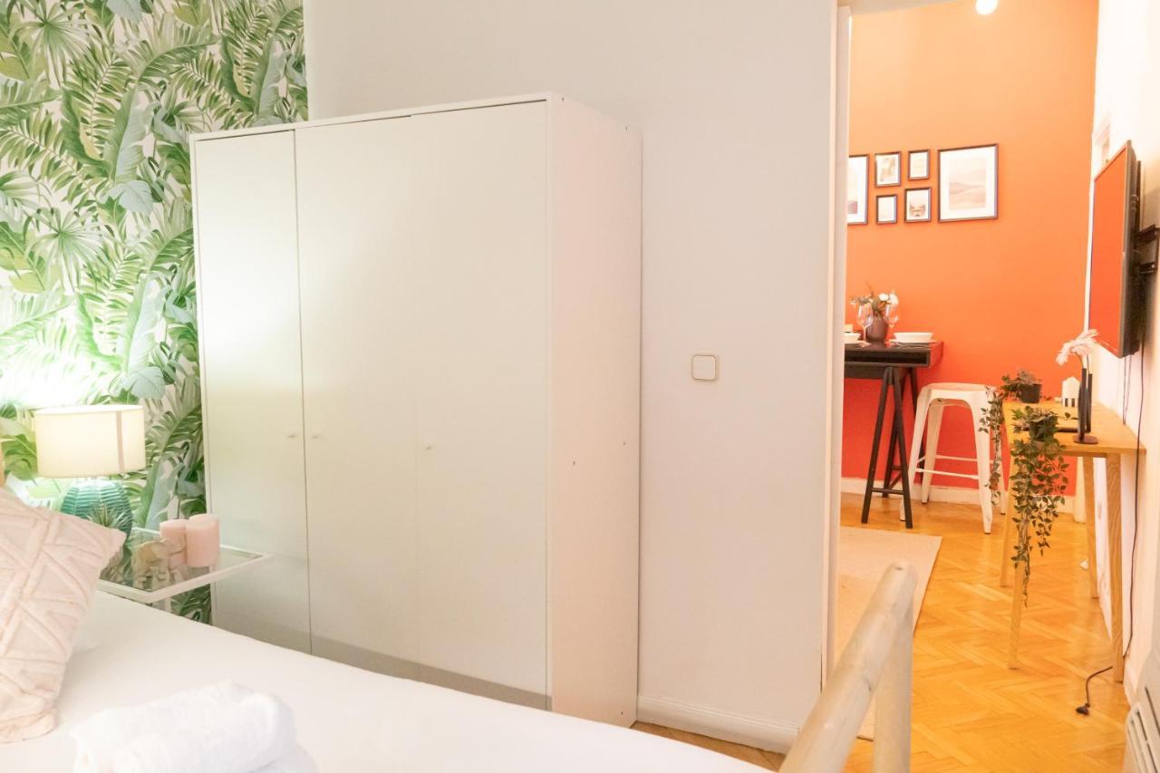 Appartamento Gran Via Central Lovely Private Apt In The Heart Of Chueca Madrid Esterno foto
