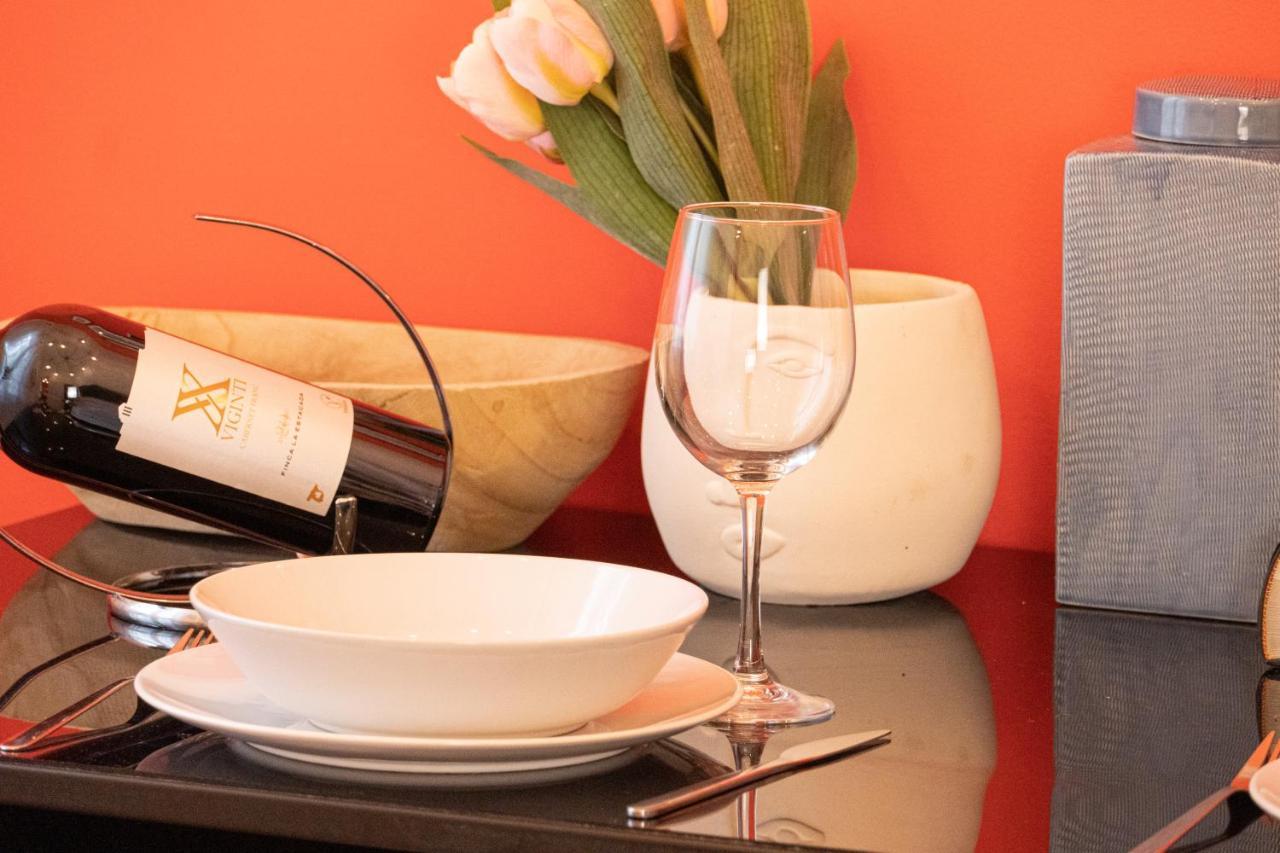 Appartamento Gran Via Central Lovely Private Apt In The Heart Of Chueca Madrid Esterno foto